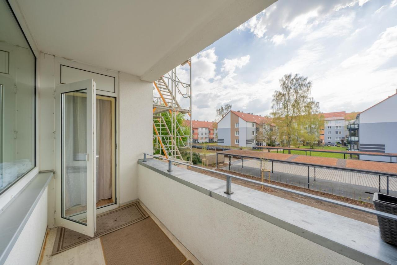 Private Apartment *